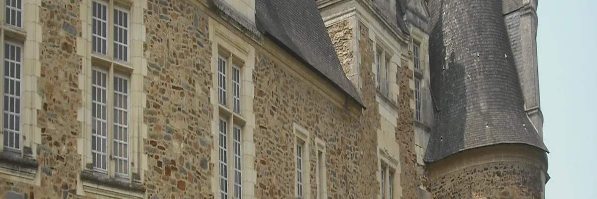 Image Installation borne de recharge Châteaubriant