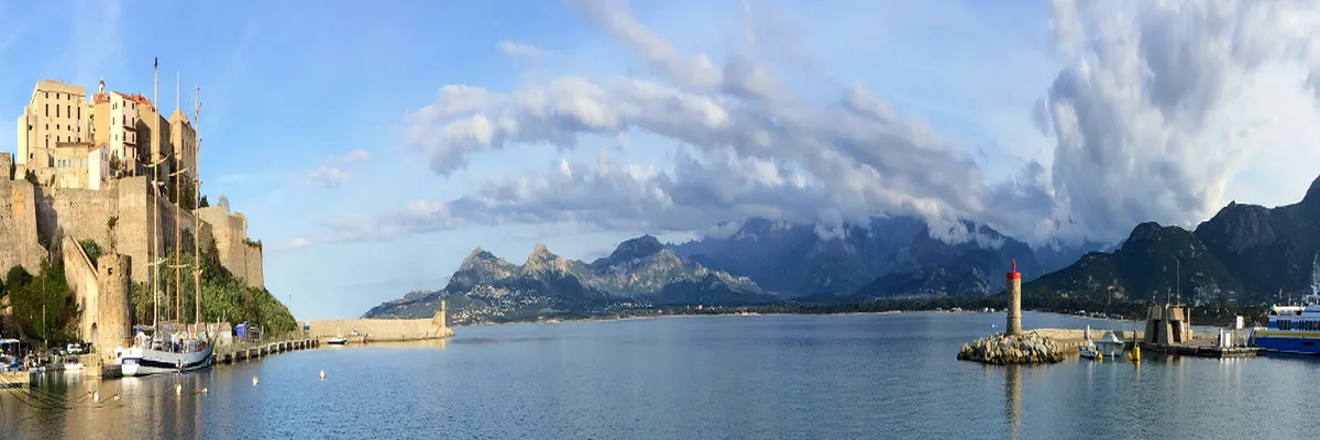 Image Installation borne de recharge Corse