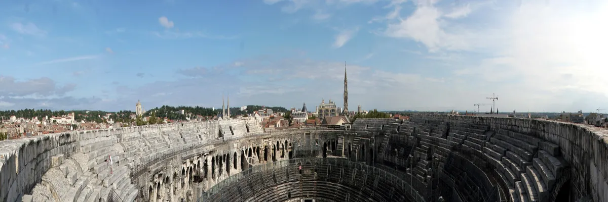 Image Installation borne de recharge Nîmes