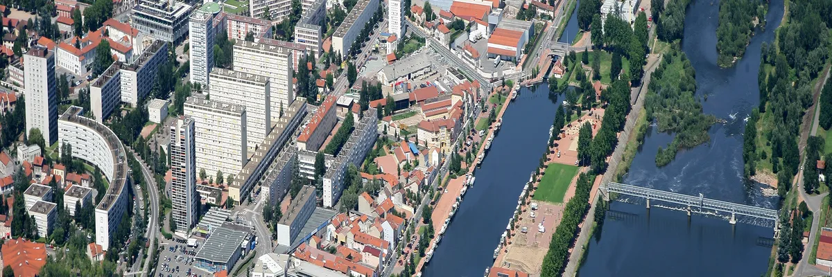 Image Installation borne de recharge Roanne