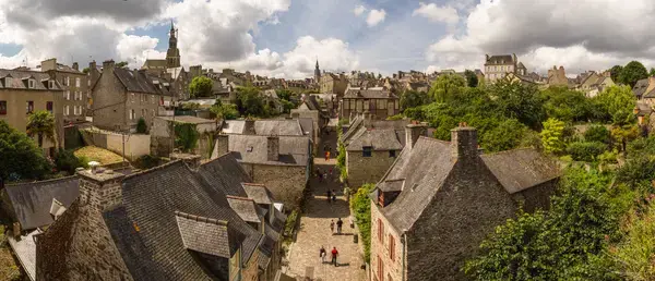 Borne de Recharge Auto Installation borne de recharge Dinan